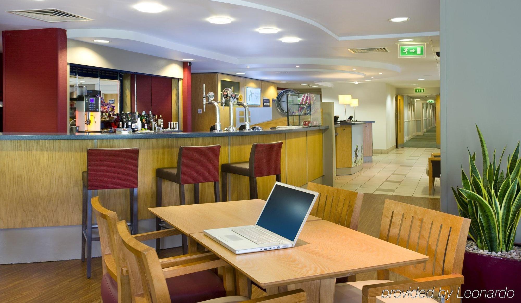 Holiday Inn Express Swansea East By Ihg Exterior photo